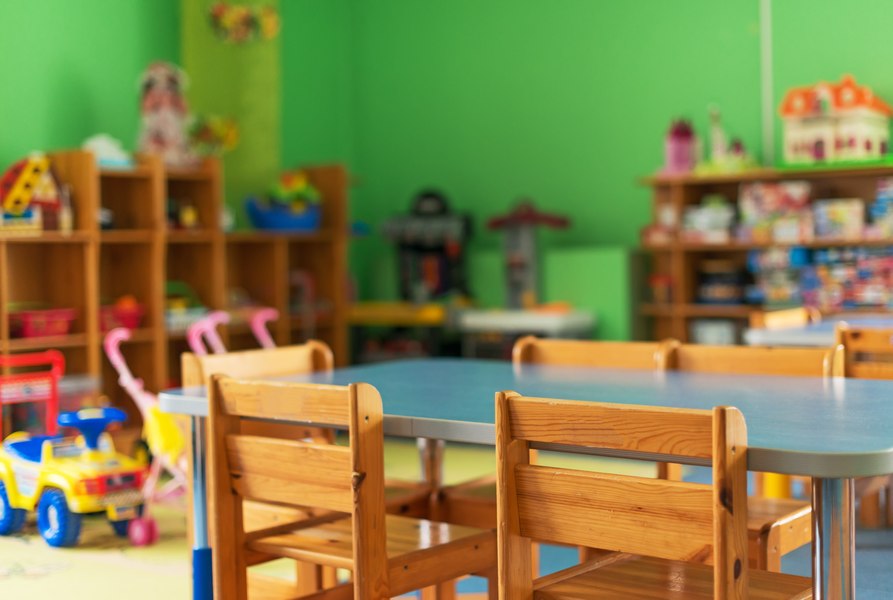 Educatoare din Craiova, acuzată că ar fi agresat copii timp de un an într-o grădiniță privată