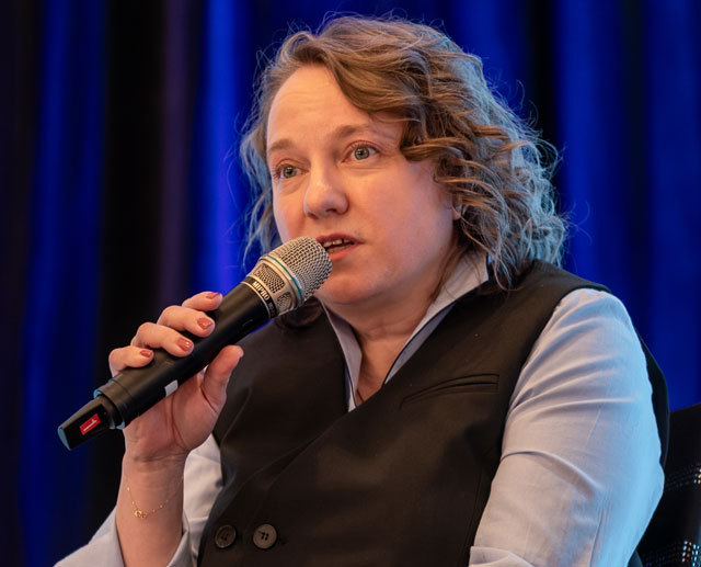 Emilia Stroe, Sphera Franchise Group. Furtuna perfectă nu s-a terminat, iar în mijlocul furtunii perfecte apar paradoxurile. Un paradox este că până acum digitalizăm în era umană şi acum vrem să umanizăm în era digitală