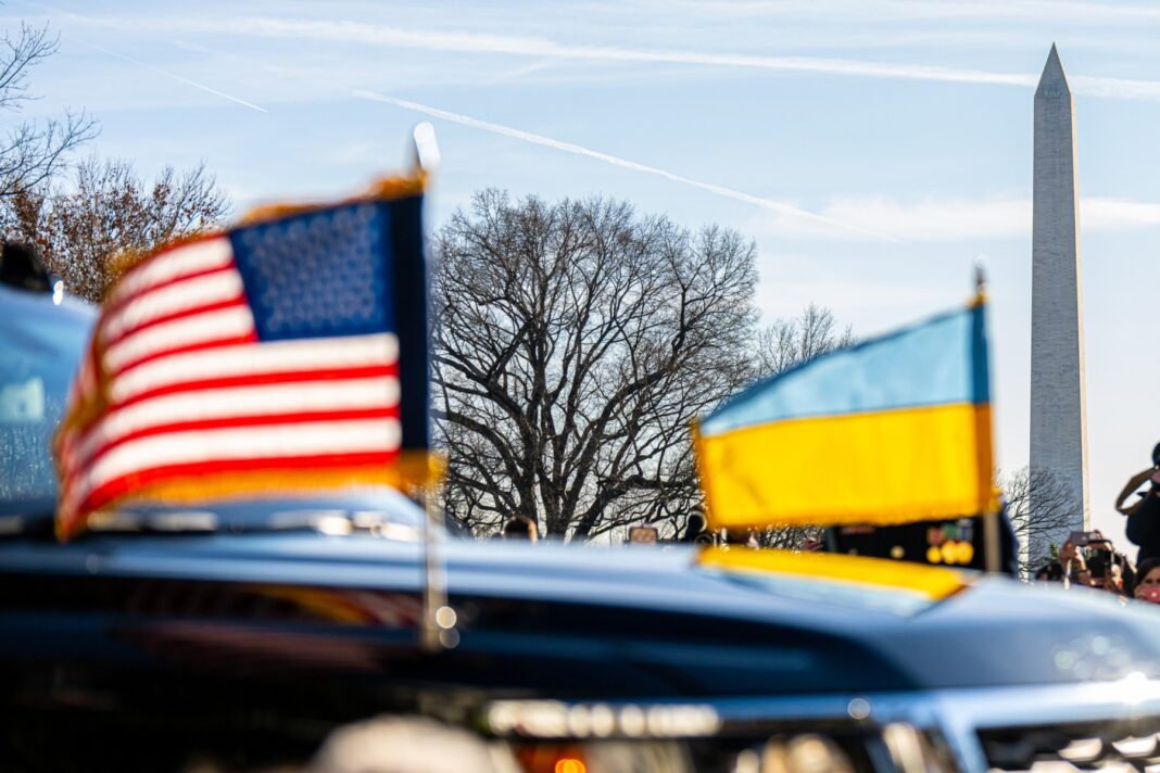 Emisarii americani Steve Witkoff şi Jared Kushner ar putea vizita Ucraina, anunţă Kievul