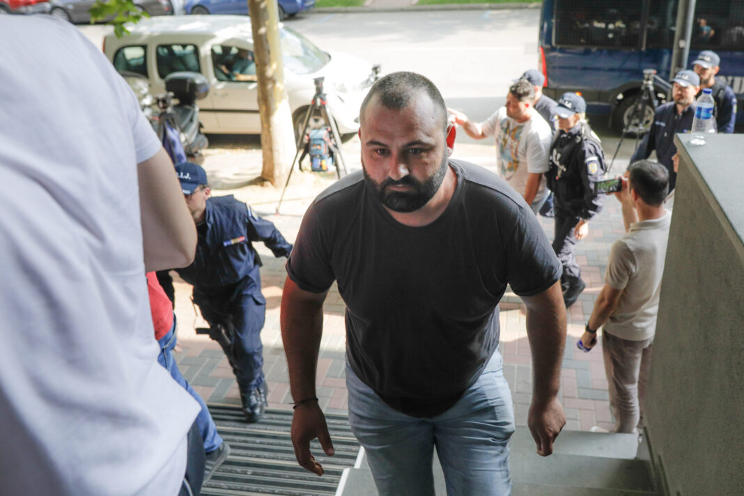 EXCLUSIV Dosarul „azilelor groazei” din Voluntari așteaptă de doi ani un termen de judecată. Între timp au expirat sechestrele pe bunuri, iar acuzații sunt liberi