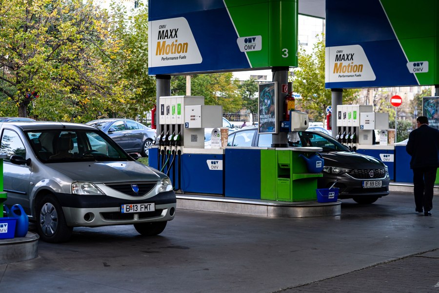 Expert guvernamental: Revenirea prețurilor la carburanți sub nivelul crizei din Orient este „o iluzie”: „Să compensăm în totalitate aceste evoluții este imposibil”