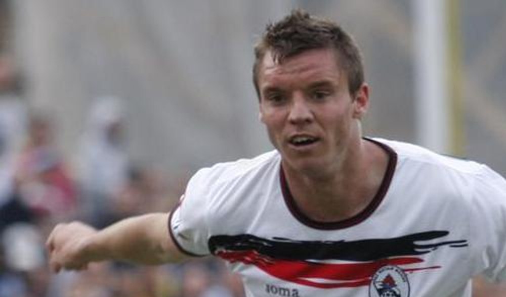 Face totul pentru bani. Un fost campion cu CFR Cluj urcă în ringul pe care o femeie a fost adusă legată cu lanțul