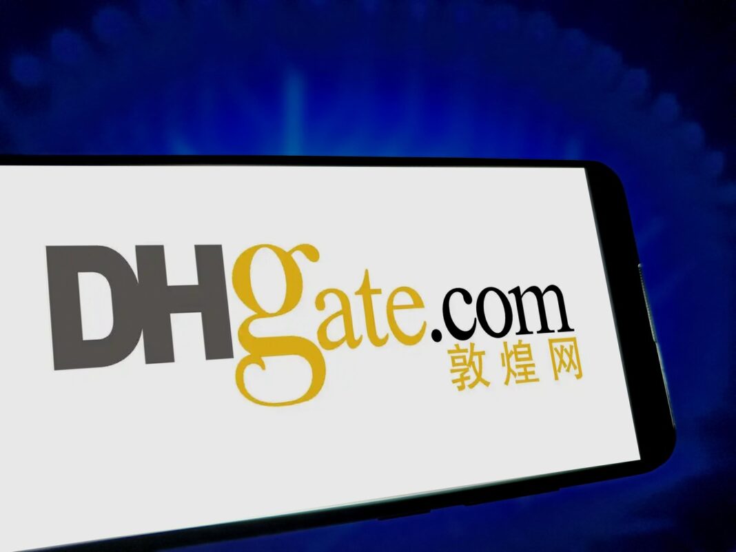Fenomenul „fake-urilor de lux”: cum a ajuns aplicația chinezească DHgate să schimbe regulile jocului în modă