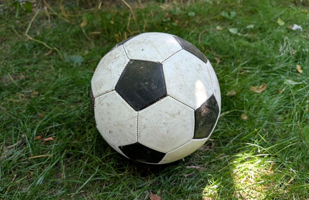 Fotbalist ghanez, ucis după un atac armat care a vizat autocarul echipei sale