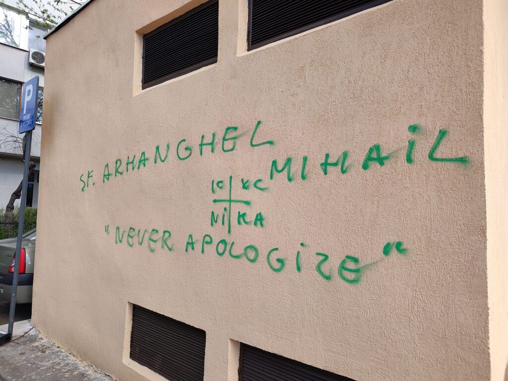 FOTO | Noi mesaje neolegionare pe clădirile din București