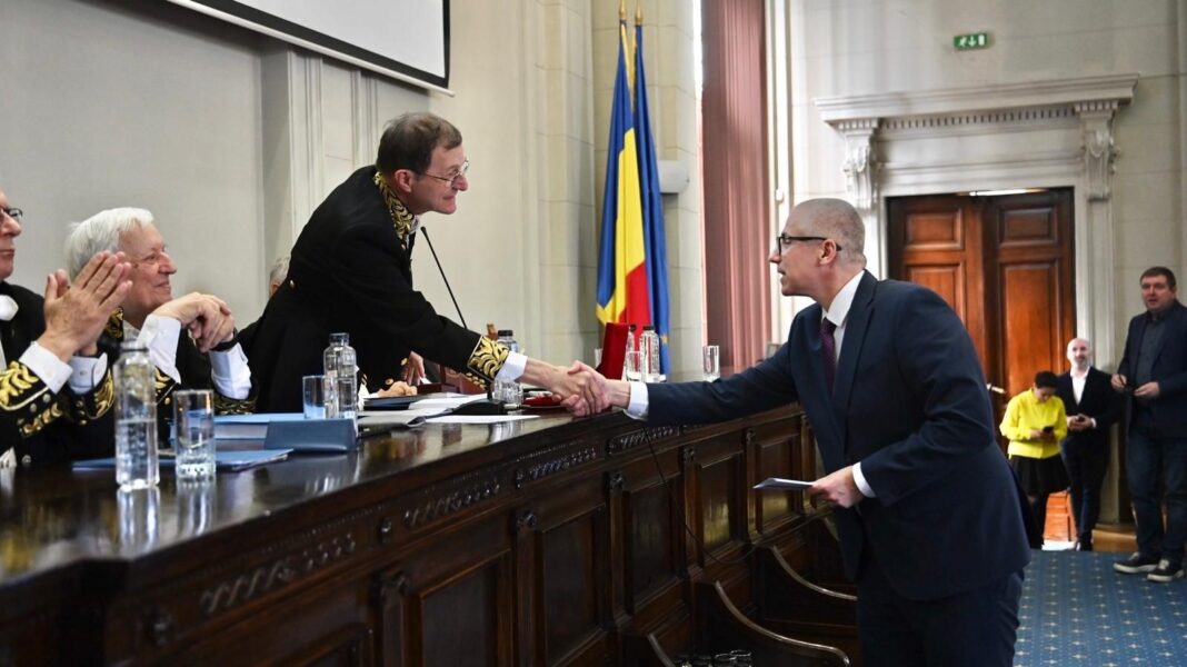 FOTOGALERIE Ministrul acuzat de plagiat al Justiției, Radu Marinescu, a fost invitat de Academia Română să țină un discurs cu ocazia aniversării a 160 de ani de existență