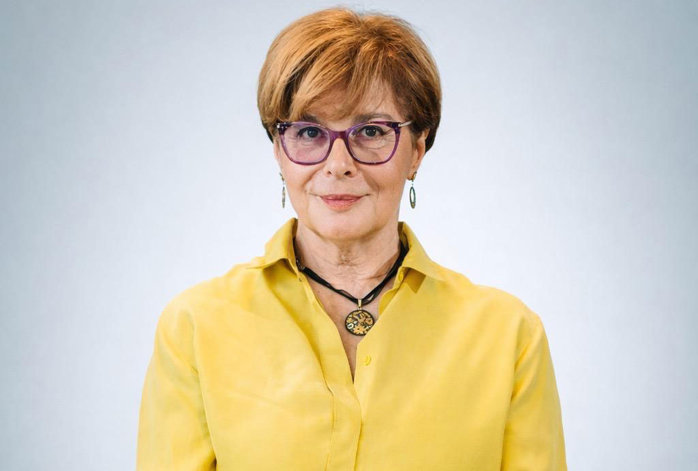 GEN Z FINANCE. Ce faci cu banii tăi? Un proiect ZF sub umbrela FIT. Despre mituri, generaţii şi despre cât de importante sunt diferenţele între tinerii de azi şi cei de ieri. „Nu există mai bun şi mai rău, există diferit, iar generaţia Z este diferită şi complementară. Tocmai în asta constă bogăţia“