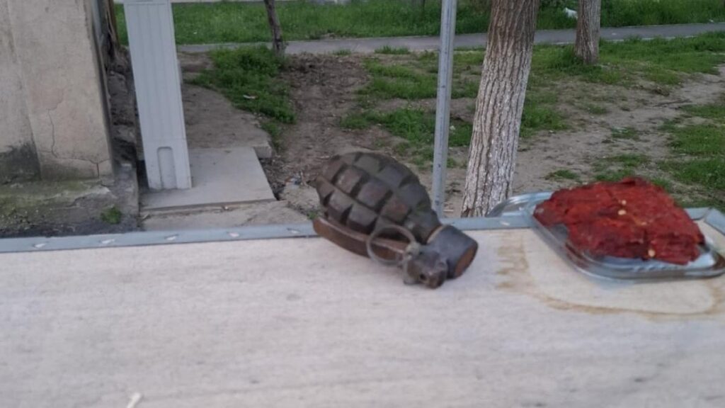 Grenadă defensivă descoperită între blocuri la Galați, pe un bulevard din municipiul reşedinţă