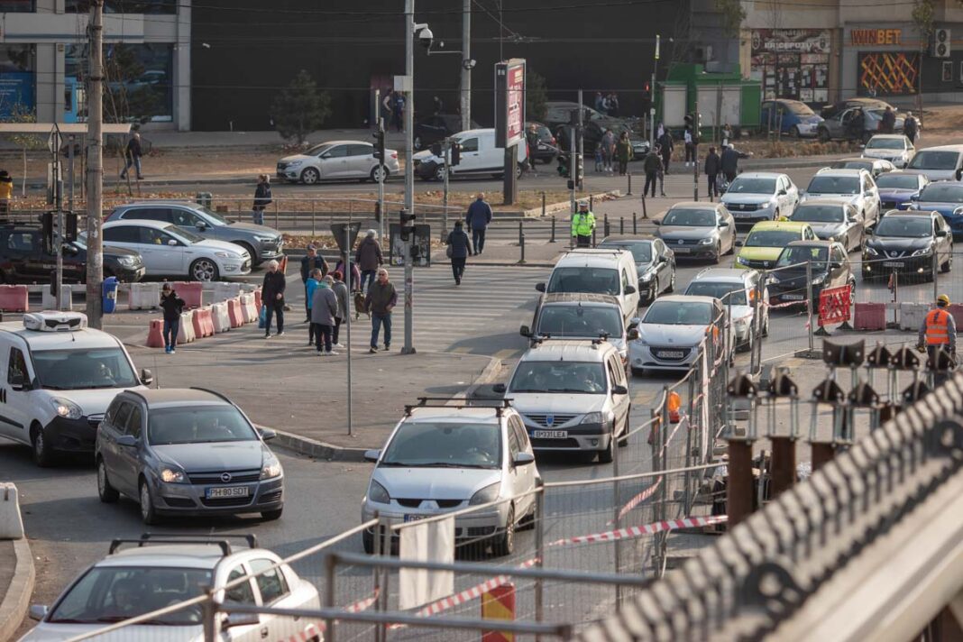 Investiţii de 198 de milioane de lei în consolidarea clădirilor şi 64 de milioane de lei la Administraţia Străzilor din București / Proiectul de buget al Capitalei, în dezbatere publică