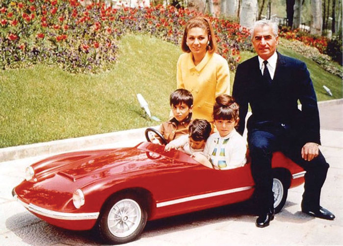 Iranul, trecut glorios, prezent în flăcări, viitor incert. Anii ’70, când Iranul a pornit ofensiva de achiziţii industriale şi de afaceri în Germania de Vest şi SUA