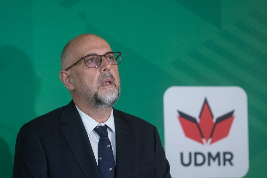 Kelemen Hunor despre moțiunea de cenzură PSD-AUR: Nu e ceva foarte pozitiv pentru România / Dacă se formează o majoritate pentru a da jos guvernul, teoretic acea majoritate rămâne valabilă