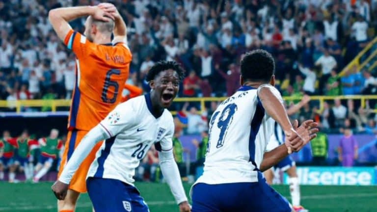 Kobbie Mainoo își prelungește contractul cu Manchester United până în 2031: un pariu pe viitorul clubului