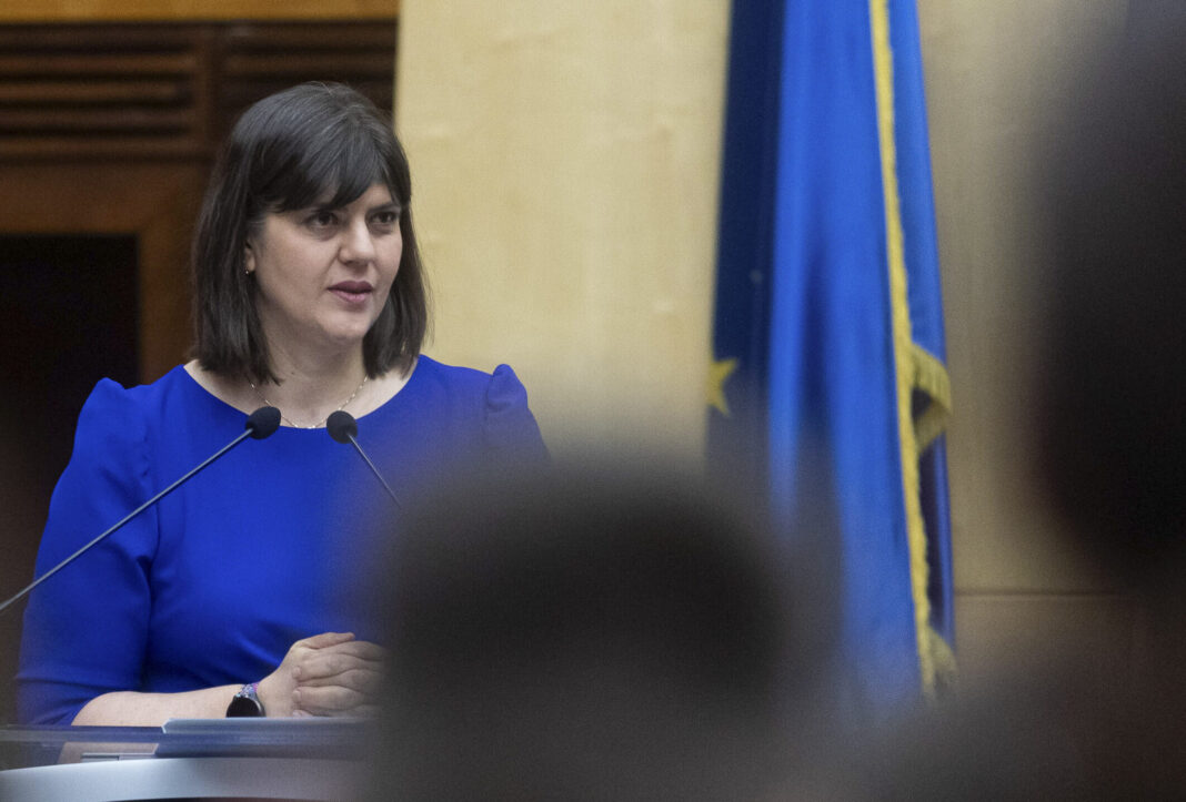 Kövesi dă replica la insultele deputatei din Grecia: „Nimeni nu mă va convinge că asta e fișa postului politicienilor”