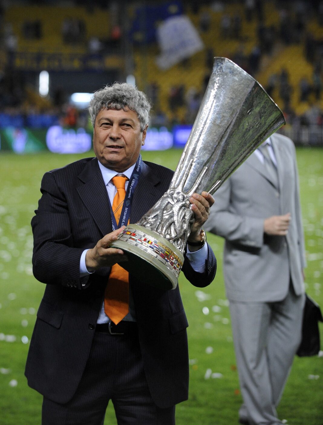 Lumea sportivă în doliu: Cluburile de fotbal au transmis mesaje de condoleanțe la moartea legendarului Mircea Lucescu