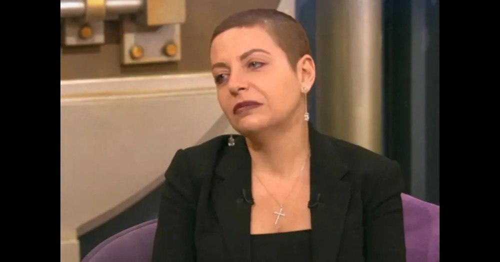 Margarita Simonian, propagandista lui Putin, își pregătește locul de veci în apropierea casei. Urna cu cenușa soțului, păstrată lângă pat