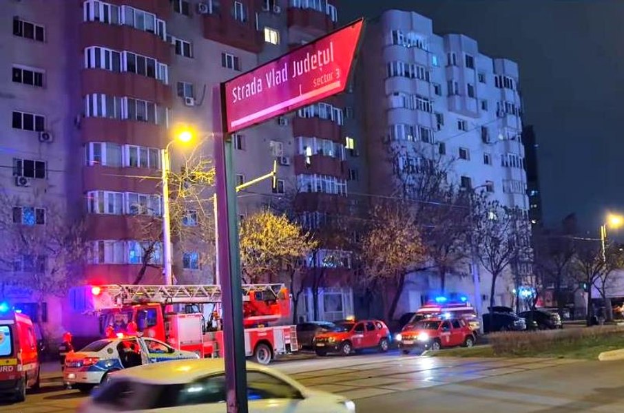 Medic din Capitală, găsit înjunghiat în urma incendiului izbucnit în apartamentul său. Ipoteza anchetatorilor