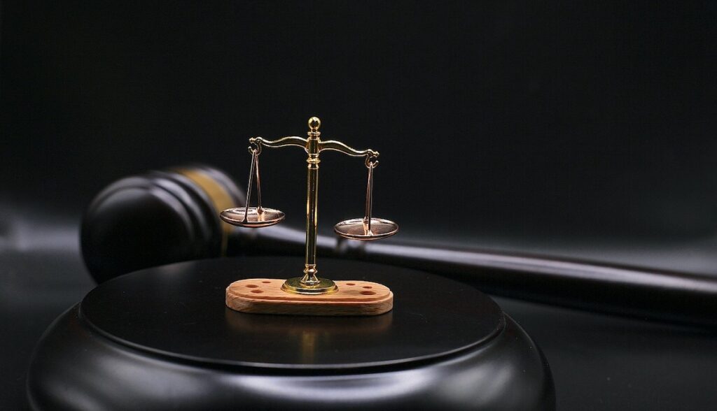 Ministerul Justiţiei a actualizat cuantumul onorariilor avocaţilor pentru serviciile de asistenţă juridică penală şi extrajudiciară