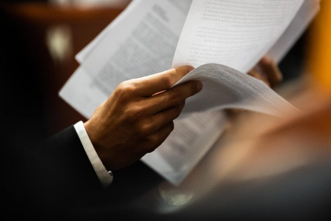 Ministrul adjunct al Agriculturii din Grecia a demisionat / E acuzat că are o diplomă universitară nerecunoscută oficial