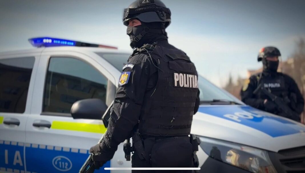 NEWS.ro: Arestări preventive şi la domiciliu, în cazul unei încăierări între două tabere, cu macete, cuţite şi bâte, pe o stradă din sectorul 5 al Capitalei/ O parte dintre combatanţi au fost răniţi