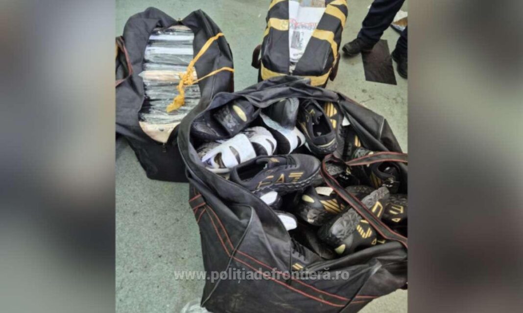 NEWS.ro: Articole de îmbrăcăminte, încălţăminte, marochinărie şi parfumuri contrafăcute, în valoare de un milion de lei, găsite de poliţiştii de frontieră din Giurgiu în urma unui control în trafic