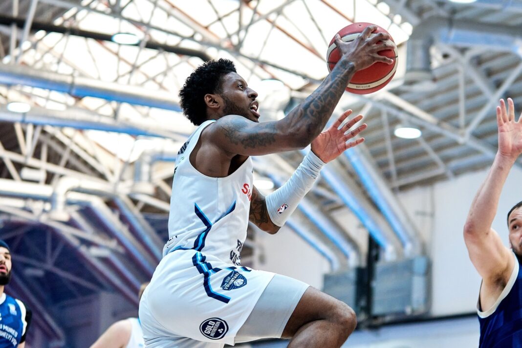 NEWS.ro: Baschet masculin: CSO Voluntari – SCMU Craiova, 1-1 la general, în sferturile Ligii Naţionale