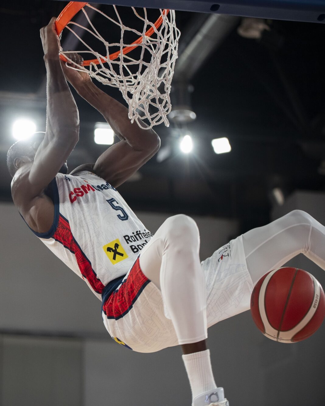 NEWS.ro: Baschet masculin: Sezonul regulat al Ligii Naţionale, la final; urmează faza play-off, în care intră şi campioana U BT Cluj