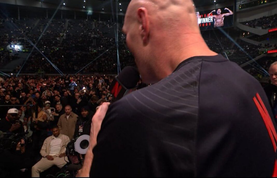 NEWS.ro: Box: Tyson Fury şi-a marcat revenirea în ring cu o victorie împotriva lui Arslanbek Makhmudov. Pentru următorul meci, Fury i-a lansat o provocare lui Anthony Joshua - VIDEO