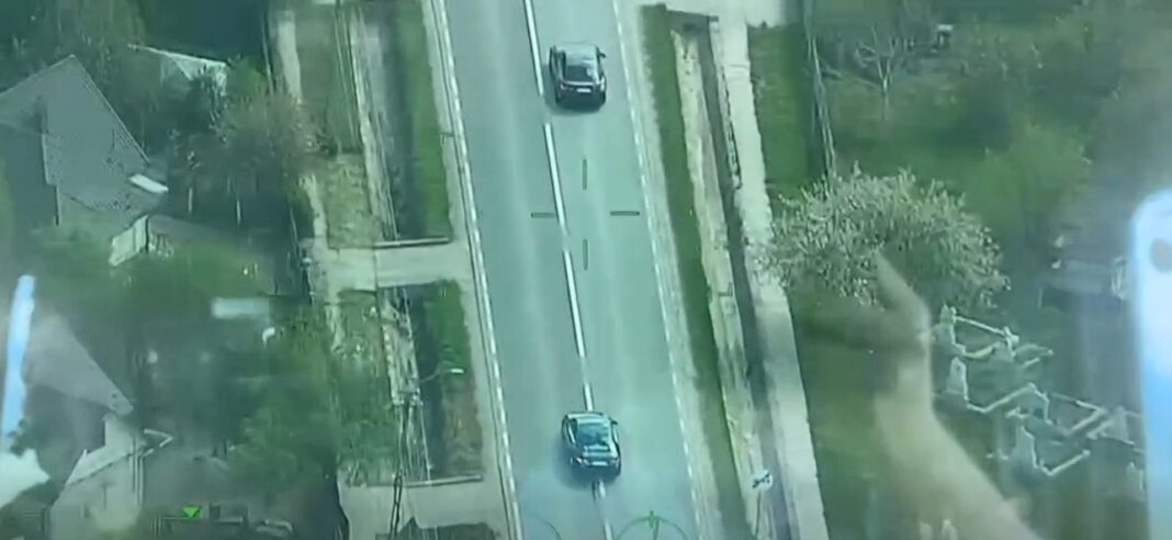 NEWS.ro: Cluj: Amenzi de mii de lei unor şoferi filmaţi din aer, în timp dulce conduceau agresiv. Unul dintre ei a făcut patru depăşiri în patru minute