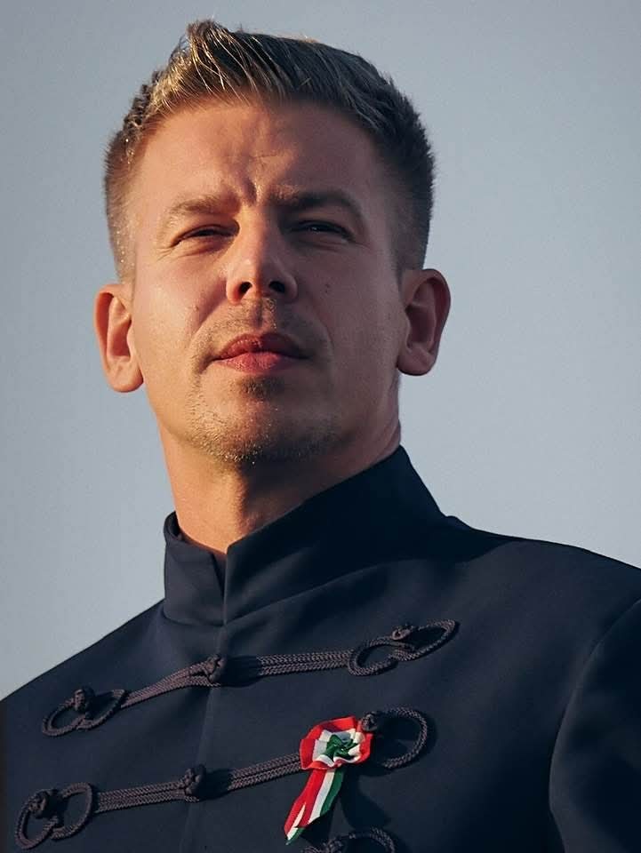 NEWS.ro: Comunicator abil, fost aliat al lui Orban, dar pro-european. Cine este Péter Magyar, candidatul care la alegerile de duminică ar putea pune capăt celor 16 ani de guvernare ai premierului Ungariei?