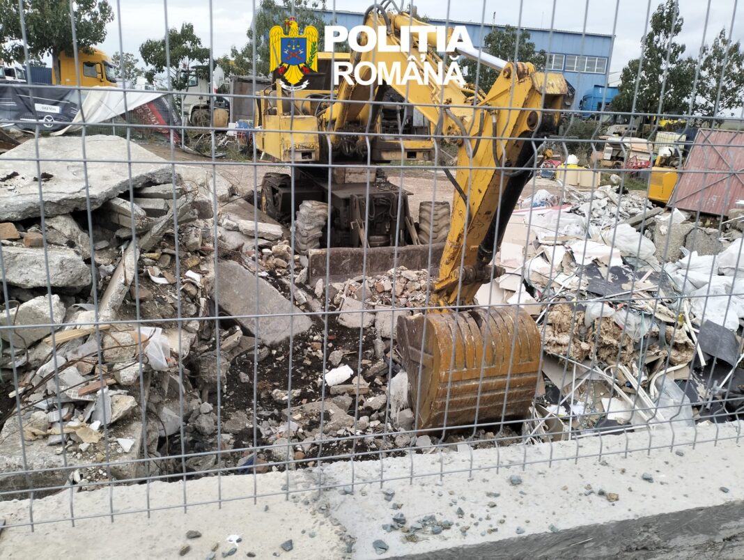 NEWS.ro: Constanţa: Poliţiştii au dat amenzi 80.000 de lei pentru depozitarea incorectă a deşeurilor sau pentru că nu au fost luate măsuri de eliminare a acestora - FOTO