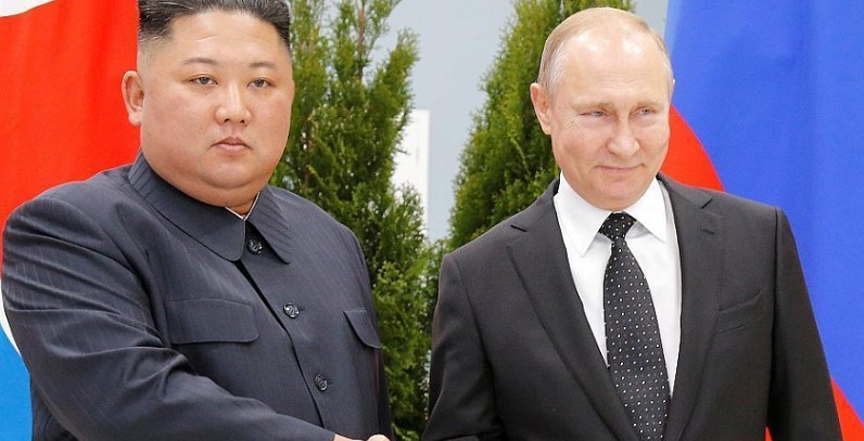 NEWS.ro: Coreea de Nord confirmă regula sinuciderii pentru soldaţii capturaţi în Ucraina - Bloomberg