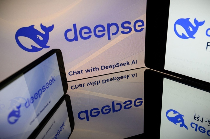NEWS.ro: DeepSeek lansează un nou model de inteligenţă artificială, adaptat pentru cipurile Huawei