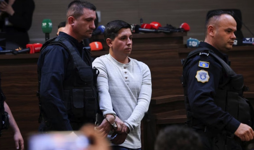 NEWS.ro: Doi sârbi condamnaţi pe viaţă şi unul la 20 de ani de închisoare în Kosovo, găsiţi vinovaţi de tentativă de ”secesiune” şi alipire la Serbia şi de ”act terorist” în atacul de la Banjska din 2023. Majoritatea celor 45 de membri ai comandoului, fugari în Se