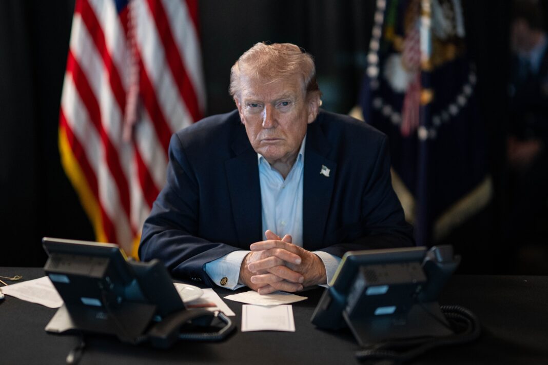 NEWS.ro: Donald Trump ameninţă cu tarife de 50% ţările care furnizează arme Iranului