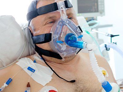 NEWS.ro: Elena Copaciu anunţă că tratează pacienţi cu forme severe de Covid: Autorităţile trebuie să depăşească bariera antivaxx şi să aducă în ţară şi vaccinul sezonier anti Variante SaRs CoV2 şi suficiente doze pentru critici / După aceea pot renegocia cu Pfizer