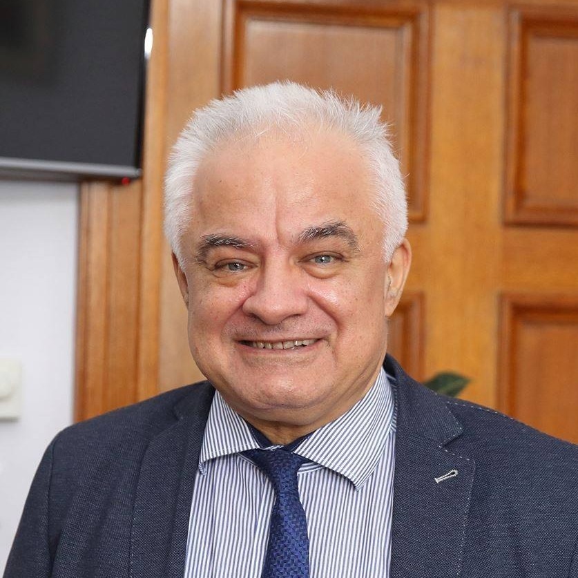 NEWS.ro: Eugen Rădulescu: Am avut din 2017 politici care nu au mai respectat echilibrele bugetare / Creşterile de salarii, de pensii, toate cele care au fost până în prima jumătate a lui 2025 s-au bazat pe o îndatorare fără limită