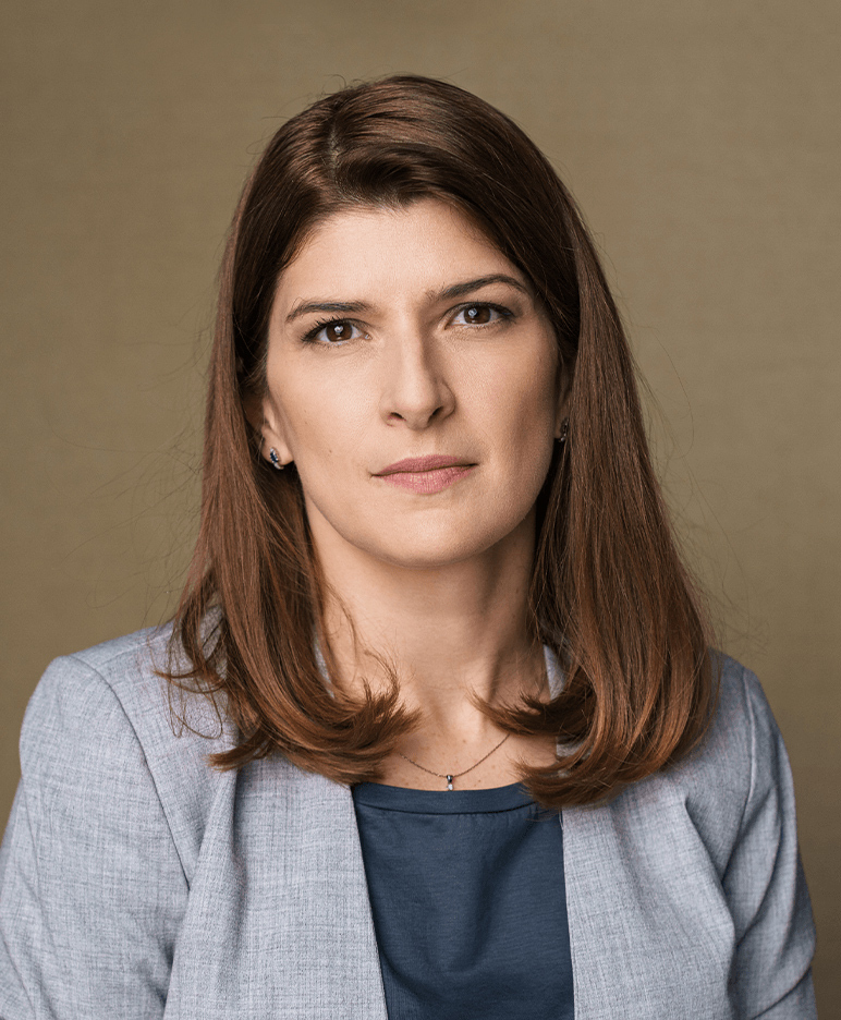 NEWS.ro: Eveniment News.ro – Alina Petrescu, OMV-Petrom: Sustenabilitatea trebuie să o facem împreună, schimbarea nu o poate face mediul privat, nu o poate face statul singur şi nu o pot face consumatorii singuri, o putem face împreună - VIDEO