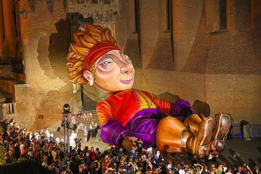 NEWS.ro: Fanny Ardant, Emma Dante, Wim Vandekeybus şi Luk Perceval, printre vedetele care vin la Festivalul Internaţional de Teatru de la Sibiu