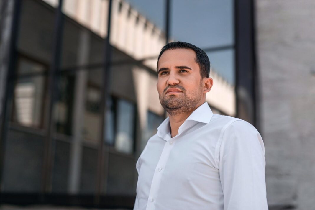 NEWS.ro: Fostul ministru PSD al Transporturilor, despre majoarea preţului biletelor de metrou: Ghinion, cum ar spune un clasic în viaţă. Ghinionul meu, că e pe finalul meu de mandat / Am trimis Corpul de control la MEtrorex