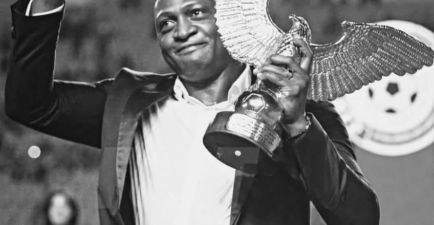 NEWS.ro: Fotbal: A decedat, la 40 de ani, Michael Eneramo, fost internaţional nigerian. Bărbatul a suferit un atac de cord în timpul unui meci