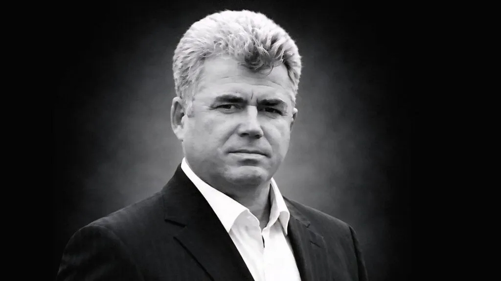 NEWS.ro: Fotbal: A încetat din viaţă Marian Lumînare, preşedintele AMFB