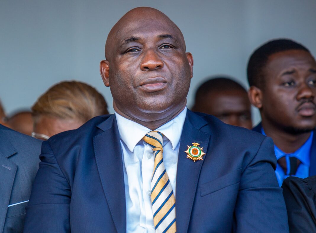 NEWS.ro: Fotbal: Abdoulaye Traore, fost star al fotbalului ivorian, a fost condamnat la trei ani de închisoare pentru viol