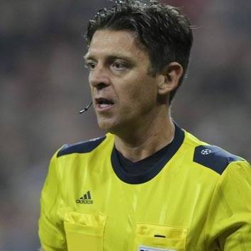 NEWS.ro: Fotbal: Gianluca Rocchi, responsabilul cu desemnarea arbitrilor în prima ligă italiană, s-a suspendat din funcţie