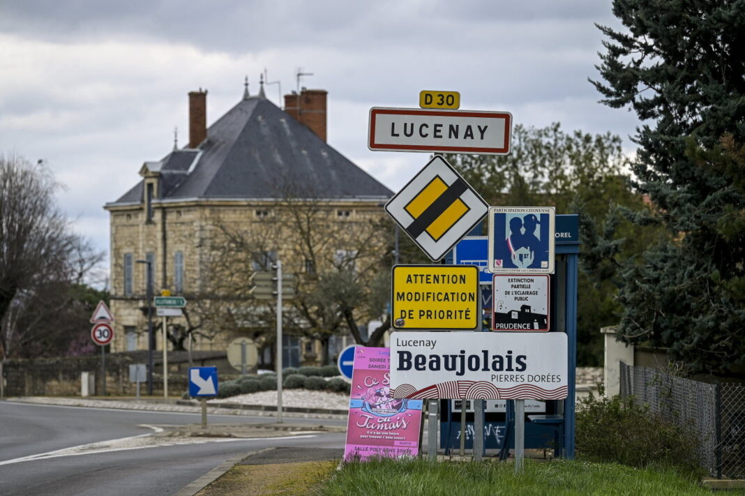 NEWS.ro: Franţa - Un bărbat cu familie a fost pus sub acuzare pentru violuri şi agresiuni sexuale asupra a 34 de copii