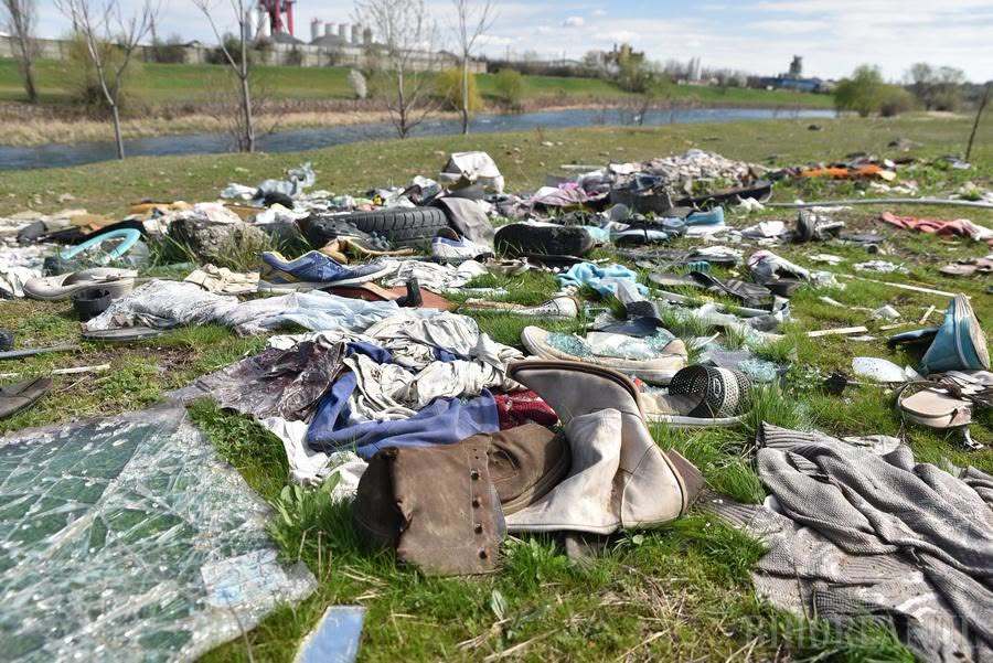 NEWS.ro: Garda de Mediu: Deşeurile mascate sub eticheta de ”second-hand” reprezintă una dintre cele mai presante probleme de mediu la nivel naţional / Se propune modificarea legislaţiei / Adrian Corlan: Este momentul să schimbăm paradigma