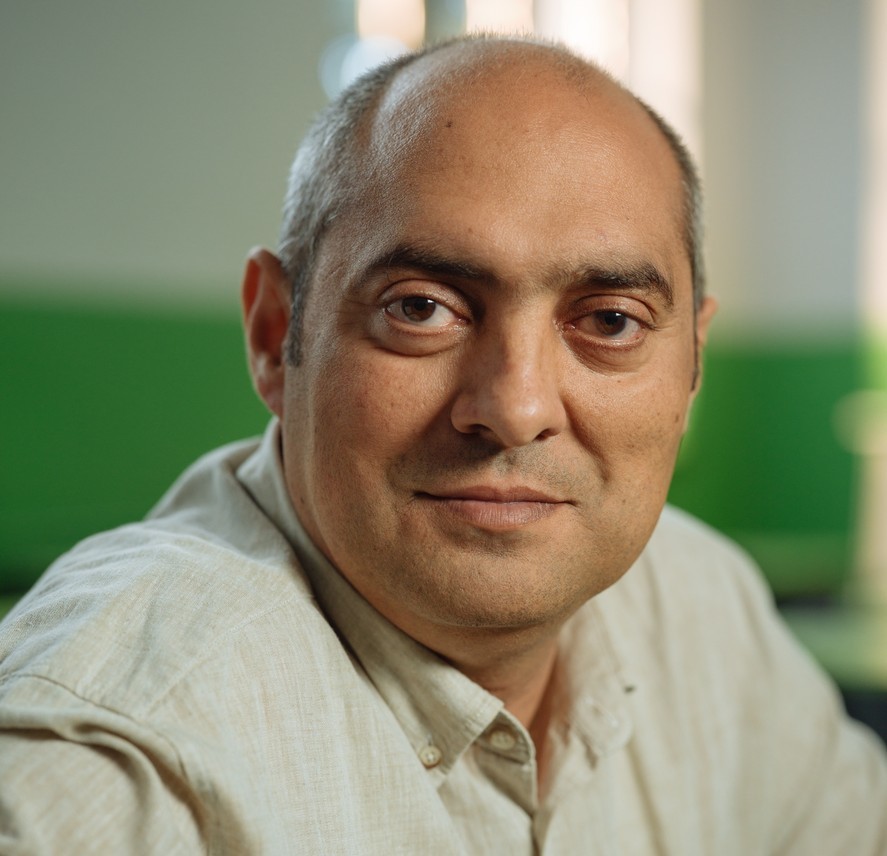 NEWS.ro: Gelu Duminică: Maturitatea clasei politice este singurul amortizor social care poate face diferenţa între haos social şi echilibru / Ce înseamnă clasă politică matură - fix ceea ce nu avem noi