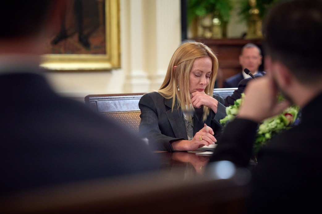 NEWS.ro: Giorgia Meloni recunoaşte că SUA şi Europa trec printr-o perioadă „deosebit de dificilă” a relaţiei lor