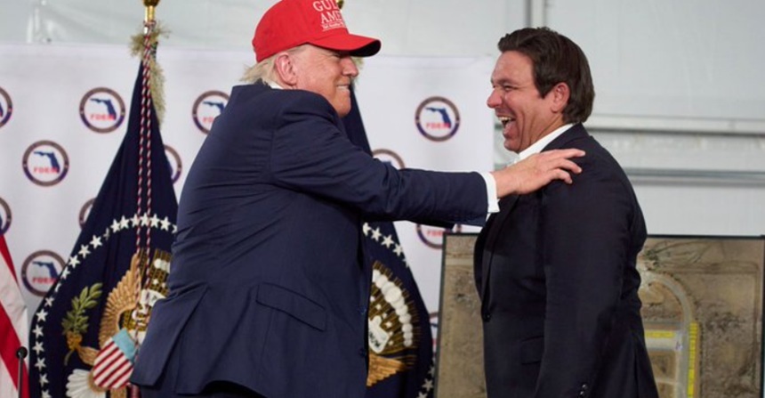 NEWS.ro: Guvernatorul republican al Floridei Ron DeSantis prezintă un proiect de ”gerrymandering” prin care republicanii să obţină patru mandate în plus în Congres în alegerile de la jumătate de mandat, în noiembrie