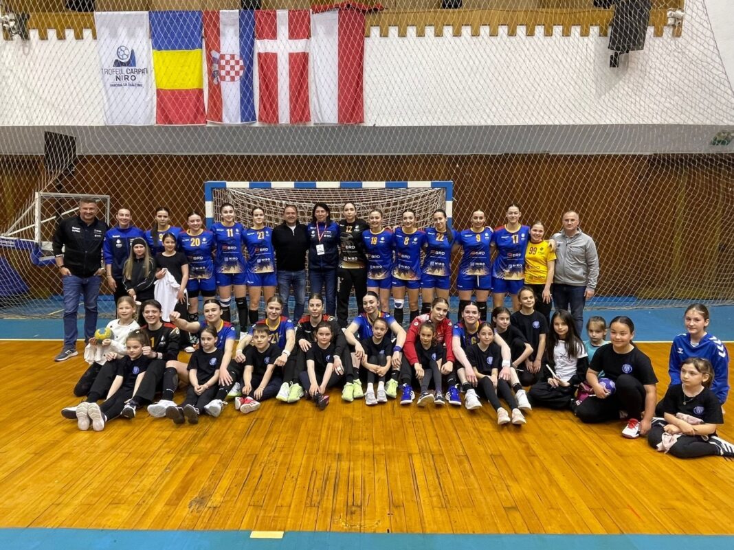 NEWS.ro: Handbal feminin: România, două victorii şi o remiză la Trofeul Carpaţi tineret, de la Târgu Mureş