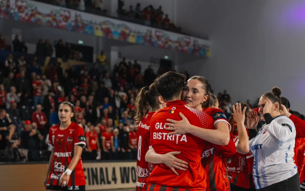 NEWS.ro: Handbal feminin: SCMU Craiova Bucureşti şi Gloria Bistriţa, ultimele semifinaliste ale Cupei României